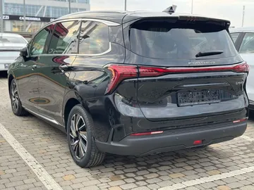 Купить Forthing M4 Yacht Чёрный 1.5T DCT (197 л.с.) от 2600000 ₽. в Краснодар