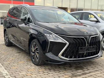 Купить Forthing M4 Yacht Чёрный 1.5T DCT (197 л.с.) от 2600000 ₽. в Краснодар